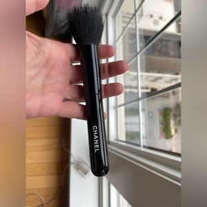 Chanel Foundation Blender brush. N102
